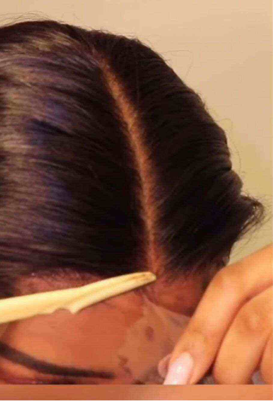 HOW TO CUT A LACE FRONTAL WIG: GUIDE FOR BEGINNERS